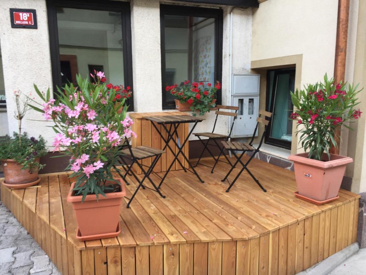 Castle Way Apartments Tamy Bled Extérieur photo
