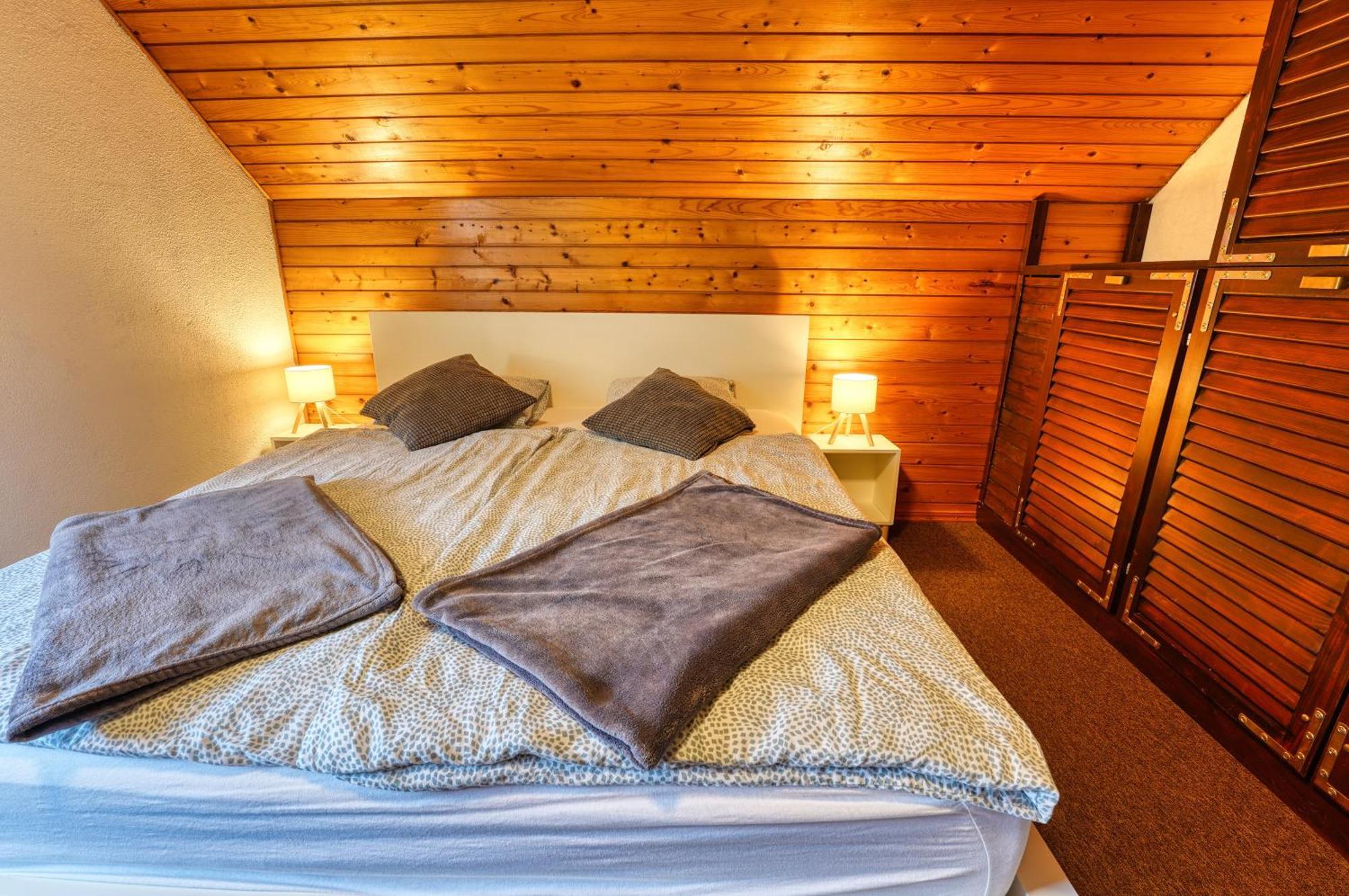 Castle Way Apartments Tamy Bled Extérieur photo