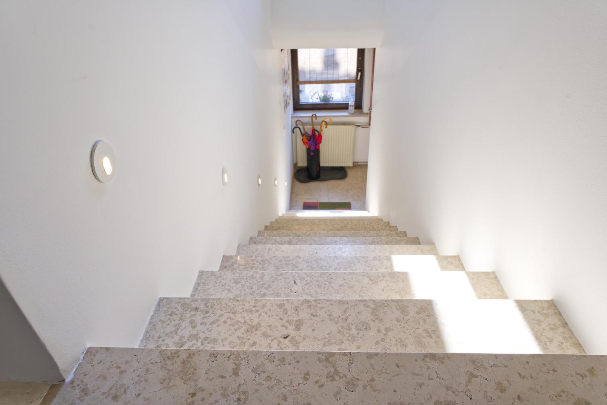 Castle Way Apartments Tamy Bled Extérieur photo