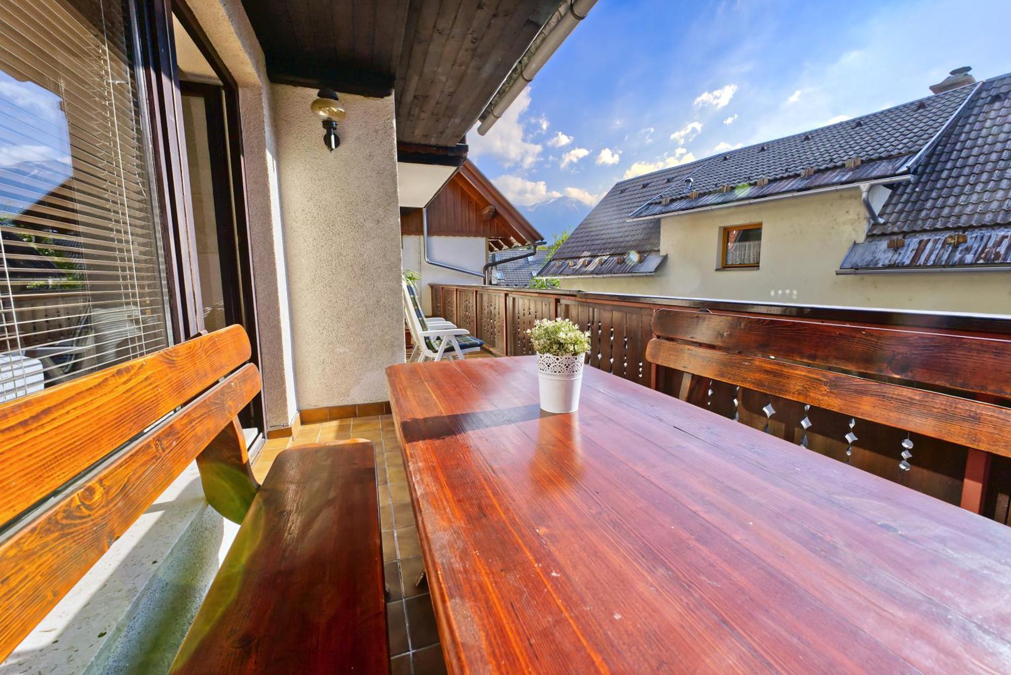 Castle Way Apartments Tamy Bled Extérieur photo