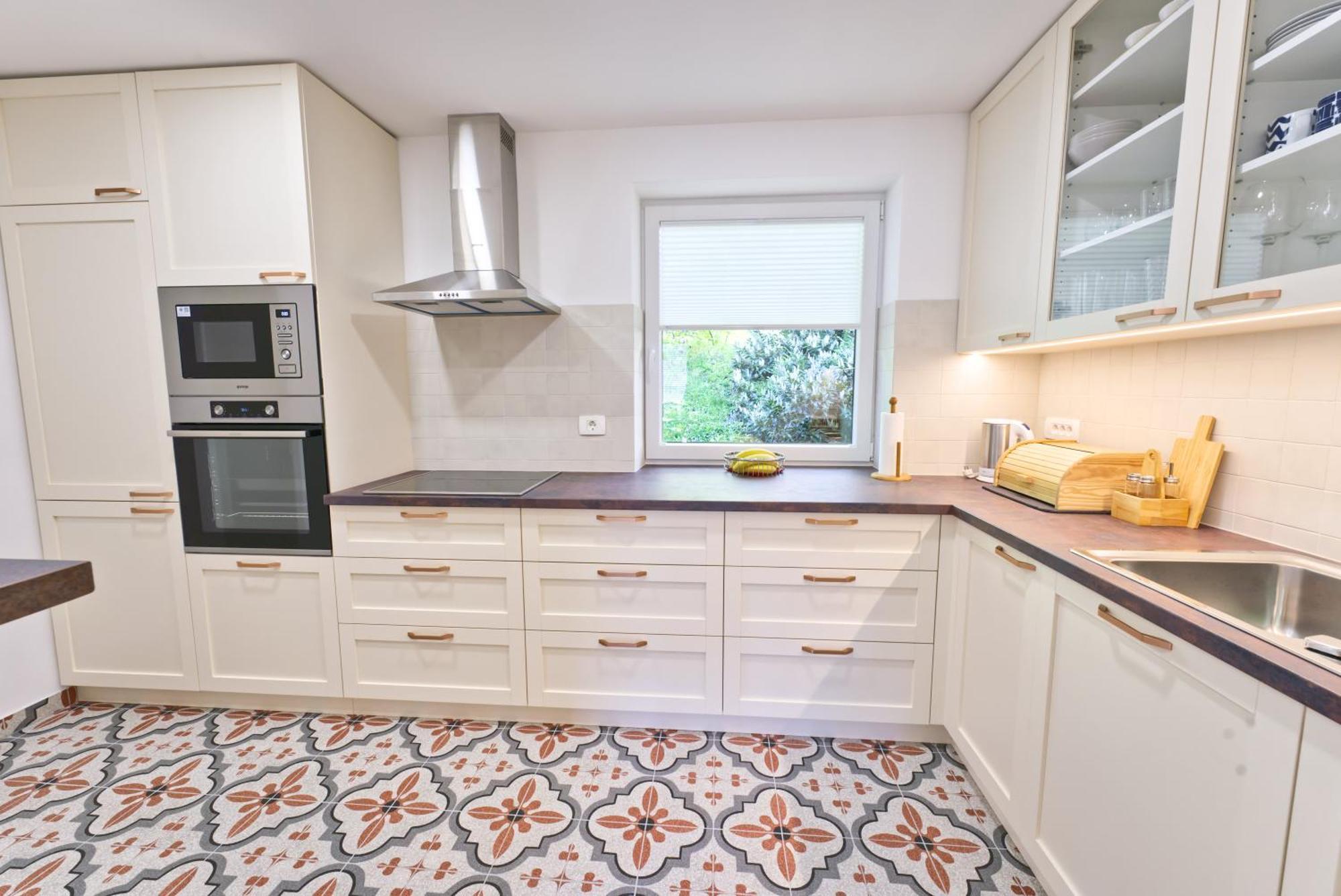 Castle Way Apartments Tamy Bled Extérieur photo