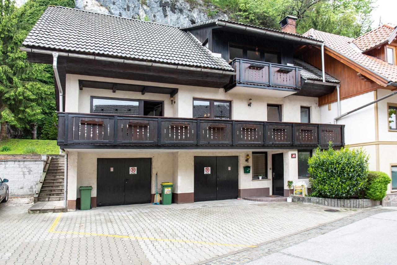 Castle Way Apartments Tamy Bled Extérieur photo